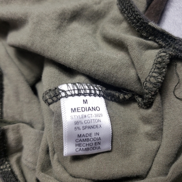 3/$15 zenana outfitters camo summer bodysuit women's size medium - Picture 8 of 10